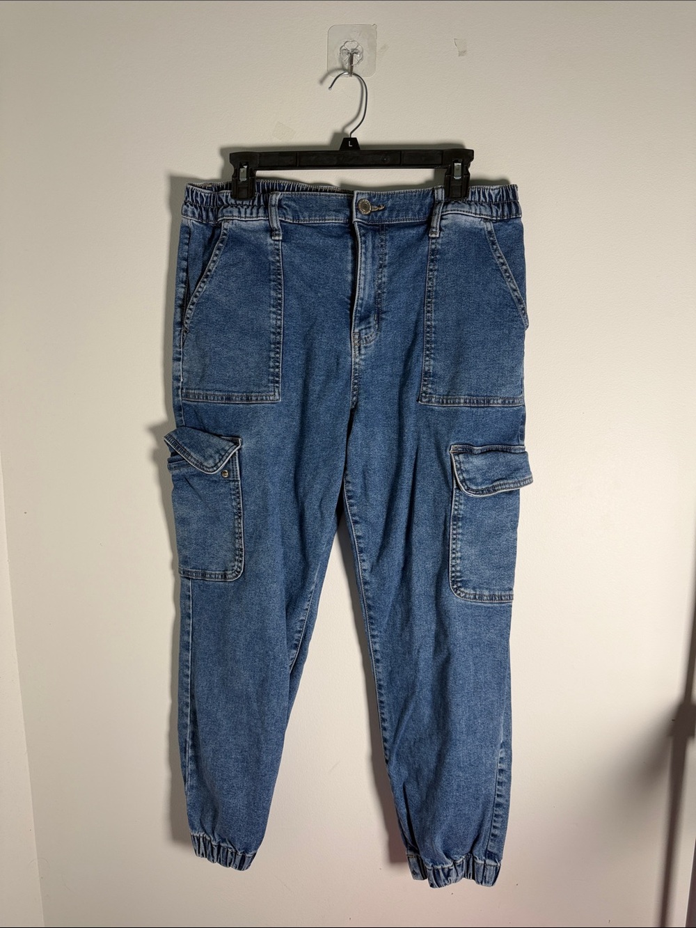 SO high rise mom cargo jeans multi-pockets scrunched ankle jeans